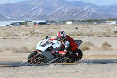 media/Feb-04-2024-SoCal Trackdays (Sun) [[91d6515b1d]]/7-Turn 9 Inside (1140am)/